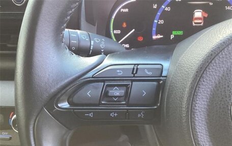 Toyota Yaris Cross, 2021 год, 1 848 000 рублей, 11 фотография