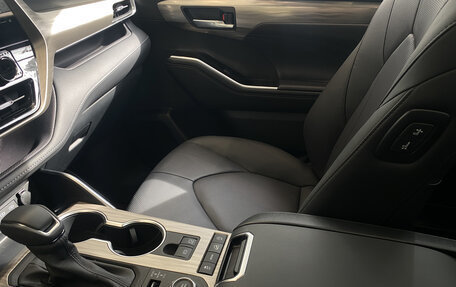 Toyota Highlander, 2025 год, 5 950 000 рублей, 12 фотография