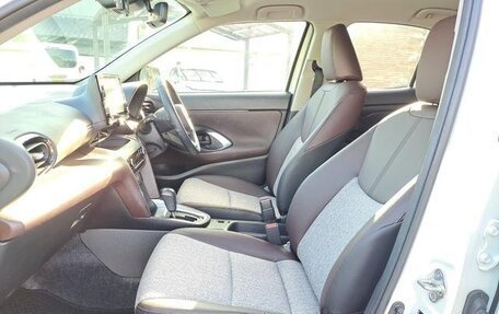 Toyota Yaris Cross, 2021 год, 1 347 000 рублей, 18 фотография