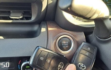 Toyota Yaris Cross, 2021 год, 1 347 000 рублей, 17 фотография