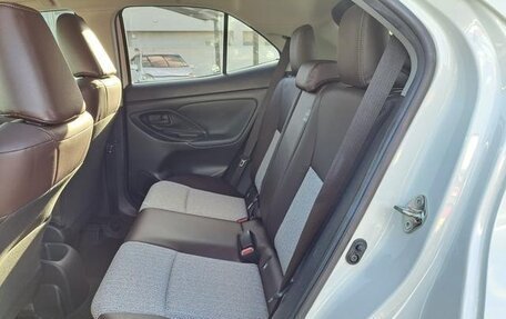 Toyota Yaris Cross, 2021 год, 1 347 000 рублей, 20 фотография