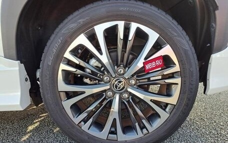 Toyota Yaris Cross, 2021 год, 1 347 000 рублей, 24 фотография