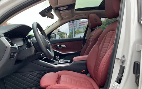 BMW 3 серия, 2021 год, 2 550 000 рублей, 14 фотография