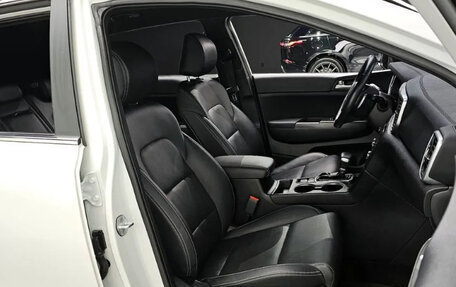 KIA Sportage IV рестайлинг, 2021 год, 2 400 000 рублей, 9 фотография