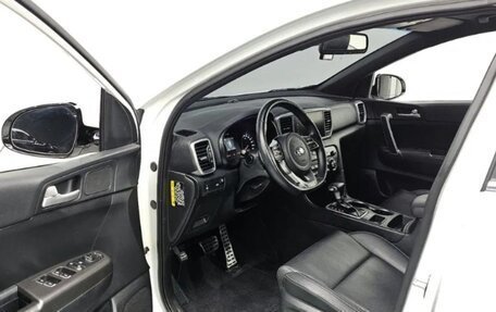 KIA Sportage IV рестайлинг, 2021 год, 2 400 000 рублей, 10 фотография