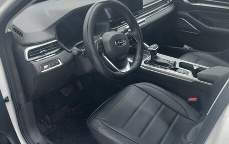 Geely Emgrand, 2024 год, 1 850 000 рублей, 5 фотография