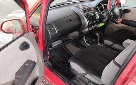 Honda Fit III, 2001 год, 310 000 рублей, 8 фотография