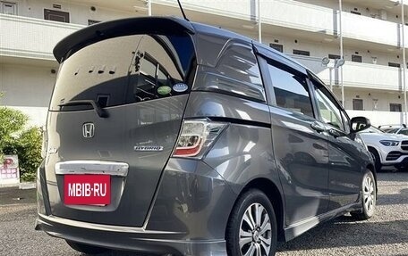 Honda Freed I, 2014 год, 768 000 рублей, 4 фотография