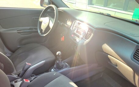 KIA Rio II, 2010 год, 370 000 рублей, 16 фотография
