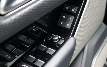 Land Rover Range Rover Velar I, 2017 год, 3 190 000 рублей, 12 фотография