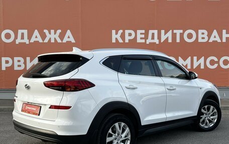 Hyundai Tucson III, 2019 год, 2 390 000 рублей, 8 фотография