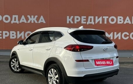 Hyundai Tucson III, 2019 год, 2 390 000 рублей, 6 фотография