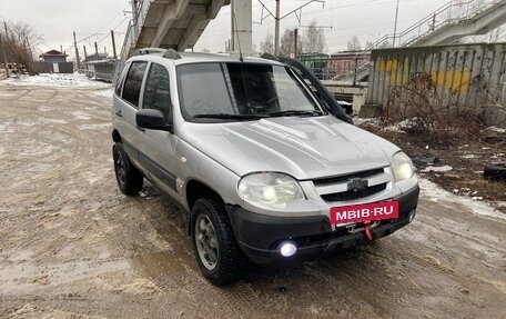 Chevrolet Niva I рестайлинг, 2003 год, 270 000 рублей, 5 фотография