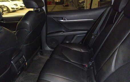 Toyota Camry, 2021 год, 2 900 000 рублей, 8 фотография