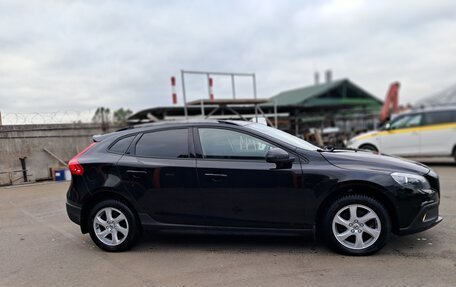 Volvo V40 Cross Country I, 2019 год, 1 850 000 рублей, 4 фотография