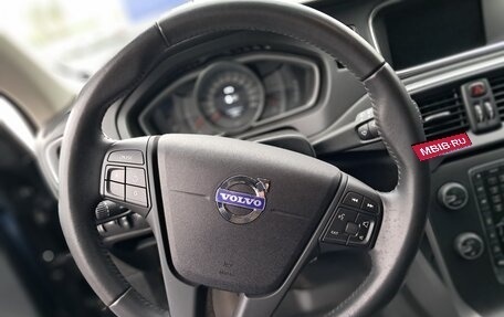Volvo V40 Cross Country I, 2019 год, 1 850 000 рублей, 17 фотография