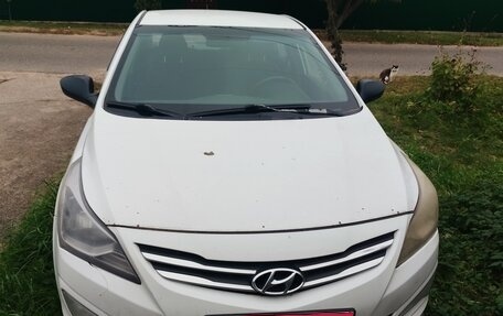 Hyundai Solaris II рестайлинг, 2016 год, 450 000 рублей, 1 фотография