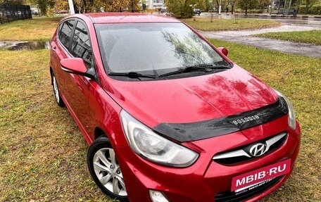 Hyundai Solaris II рестайлинг, 2012 год, 695 000 рублей, 2 фотография