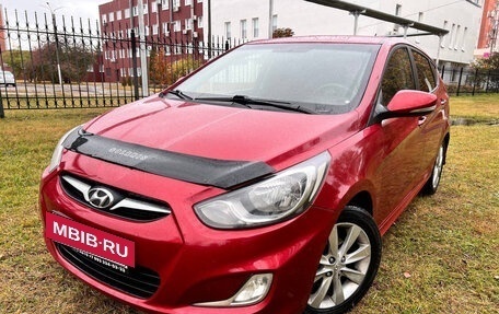 Hyundai Solaris II рестайлинг, 2012 год, 695 000 рублей, 4 фотография