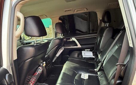 Toyota Land Cruiser 200, 2012 год, 4 000 000 рублей, 6 фотография