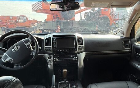Toyota Land Cruiser 200, 2012 год, 4 000 000 рублей, 8 фотография