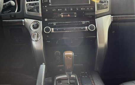 Toyota Land Cruiser 200, 2012 год, 4 000 000 рублей, 9 фотография