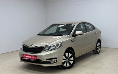 KIA Rio III рестайлинг, 2015 год, 880 000 рублей, 1 фотография