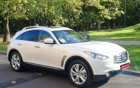 Infiniti FX II, 2012 год, 1 780 000 рублей, 1 фотография