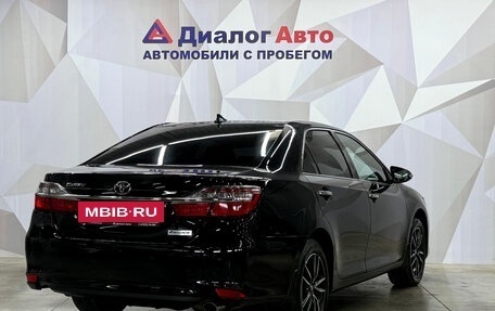 Toyota Camry, 2017 год, 2 280 000 рублей, 6 фотография