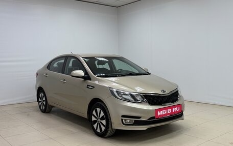 KIA Rio III рестайлинг, 2015 год, 880 000 рублей, 3 фотография