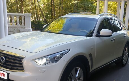 Infiniti FX II, 2012 год, 1 780 000 рублей, 2 фотография