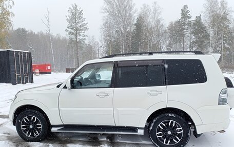 Mitsubishi Pajero IV, 2012 год, 2 120 000 рублей, 2 фотография