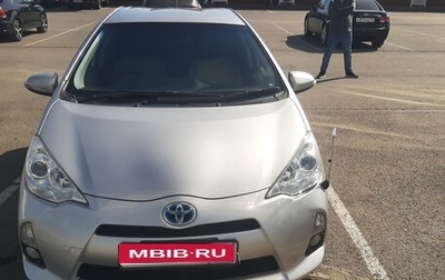 Toyota Aqua I, 2013 год, 799 000 рублей, 1 фотография