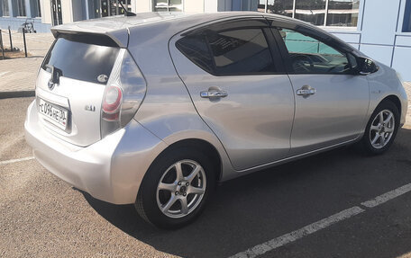 Toyota Aqua I, 2013 год, 799 000 рублей, 6 фотография