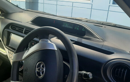Toyota Aqua I, 2013 год, 799 000 рублей, 11 фотография