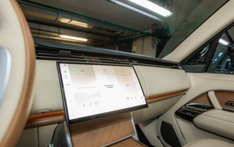 Land Rover Range Rover IV рестайлинг, 2024 год, 30 000 000 рублей, 12 фотография