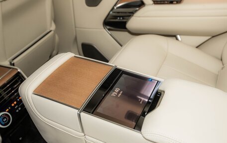 Land Rover Range Rover IV рестайлинг, 2024 год, 30 000 000 рублей, 17 фотография