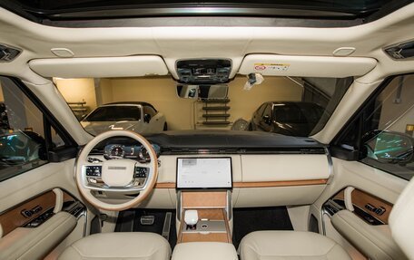 Land Rover Range Rover IV рестайлинг, 2024 год, 30 000 000 рублей, 24 фотография