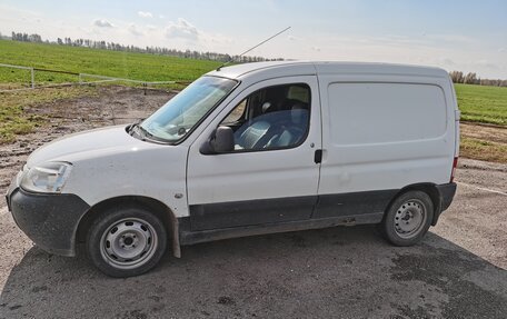 Peugeot Partner II рестайлинг 2, 2010 год, 395 000 рублей, 2 фотография