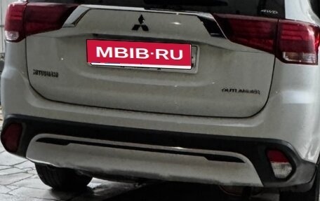 Mitsubishi Outlander III рестайлинг 3, 2019 год, 2 599 000 рублей, 1 фотография