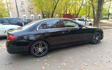 Mercedes-Benz E-Класс, 2016 год, 3 200 000 рублей, 5 фотография