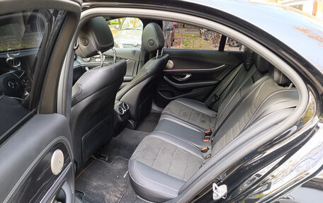 Mercedes-Benz E-Класс, 2016 год, 3 200 000 рублей, 12 фотография
