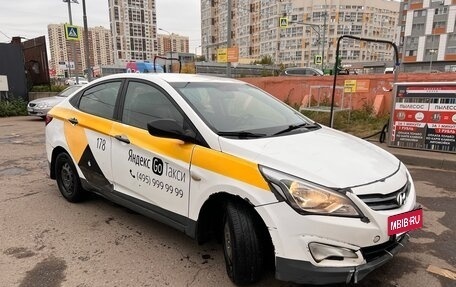 Hyundai Solaris II рестайлинг, 2016 год, 520 000 рублей, 4 фотография