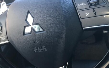 Mitsubishi Outlander III рестайлинг 3, 2019 год, 2 599 000 рублей, 10 фотография