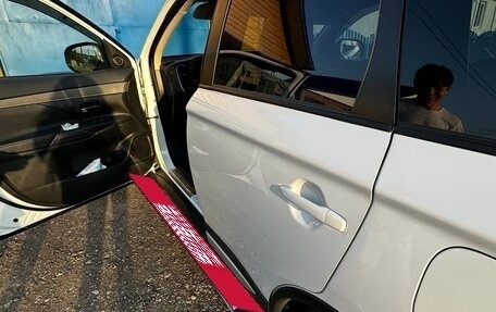 Mitsubishi Outlander III рестайлинг 3, 2019 год, 2 599 000 рублей, 2 фотография