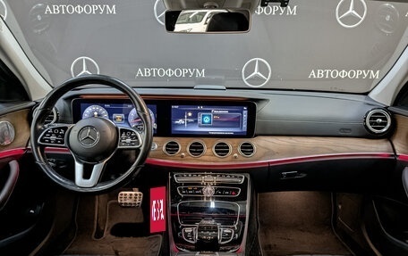 Mercedes-Benz E-Класс, 2020 год, 3 950 000 рублей, 14 фотография