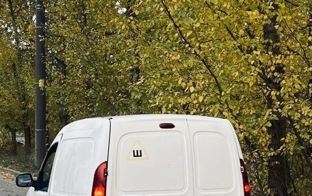 Renault Kangoo II рестайлинг, 2004 год, 150 000 рублей, 5 фотография
