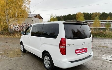 Hyundai Grand Starex Grand Starex I рестайлинг 2, 2014 год, 2 100 000 рублей, 3 фотография