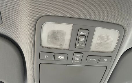 Hyundai Grand Starex Grand Starex I рестайлинг 2, 2014 год, 2 100 000 рублей, 18 фотография