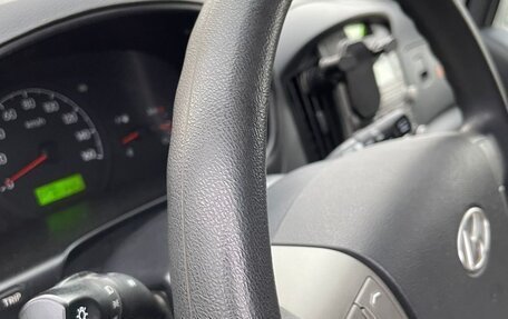 Hyundai Grand Starex Grand Starex I рестайлинг 2, 2014 год, 2 100 000 рублей, 15 фотография